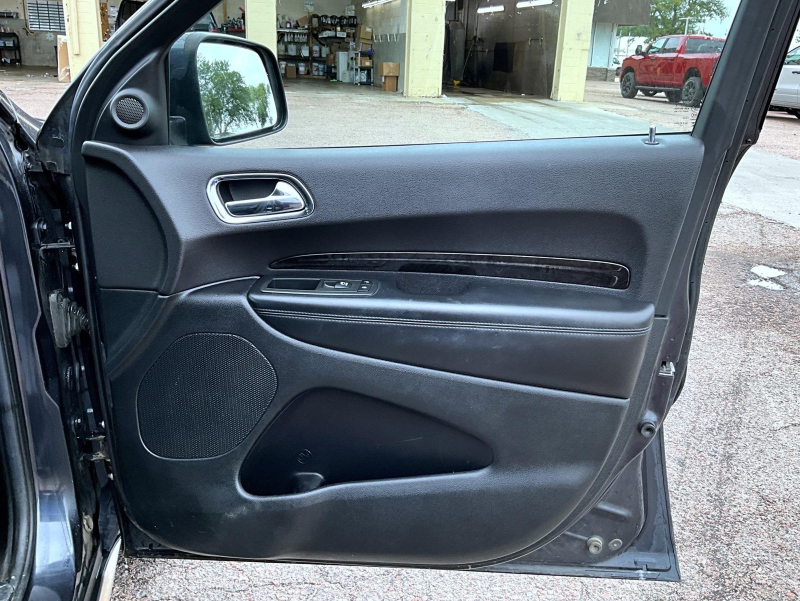 Used 2014 Dodge Durango Limited w/ Nav & Power Liftgate Group AWD/4WD image 18