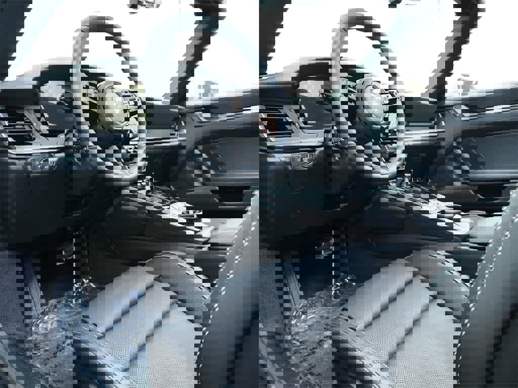 New 2026 Porsche 911 Carrera 4S image 4