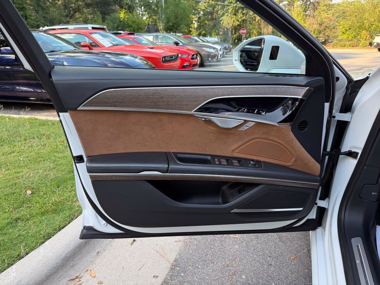 Used 2020 Audi A8 L 4.0T AWD/4WD image 19