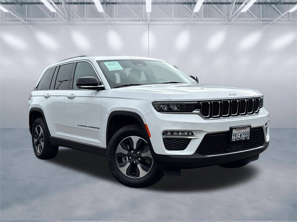 Used 2024 Jeep Grand Cherokee Limited 4xe image 2