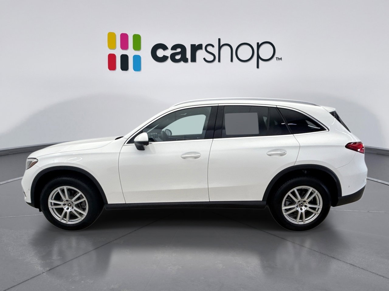 Used 2023 Mercedes-Benz GLC 300 4MATIC image 2