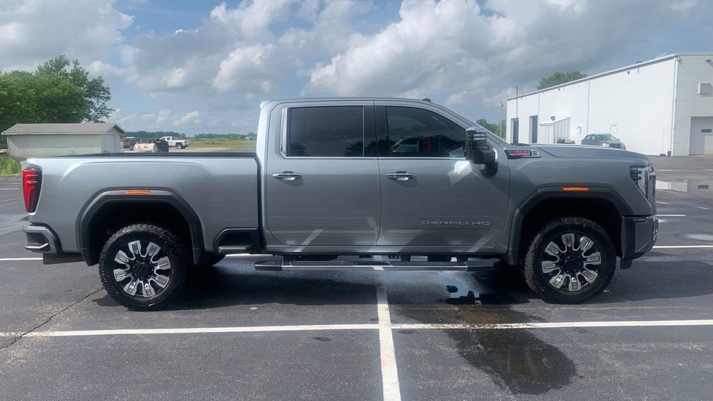 Used 2024 GMC Sierra 2500 Denali w/ Denali Reserve Package image 8