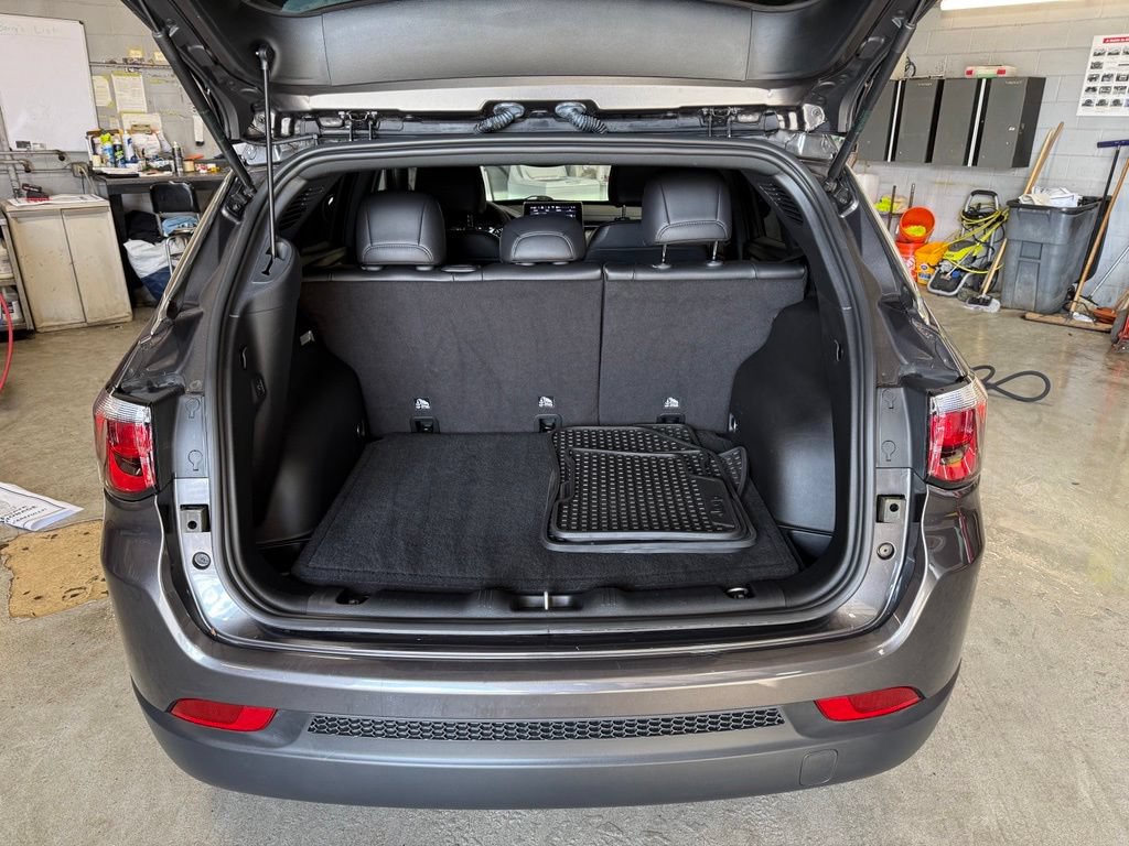 Certified 2023 Jeep Compass Latitude w/ Convenience Group AWD/4WD image 30