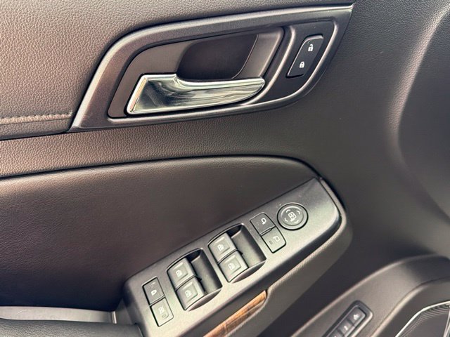Used 2018 Chevrolet Suburban LT AWD/4WD image 19