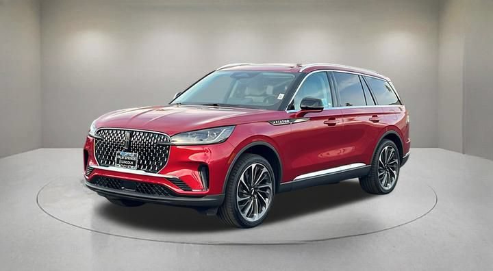 New 2026 Lincoln Aviator Reserve w/ Illumination Package AWD/4WD image 2