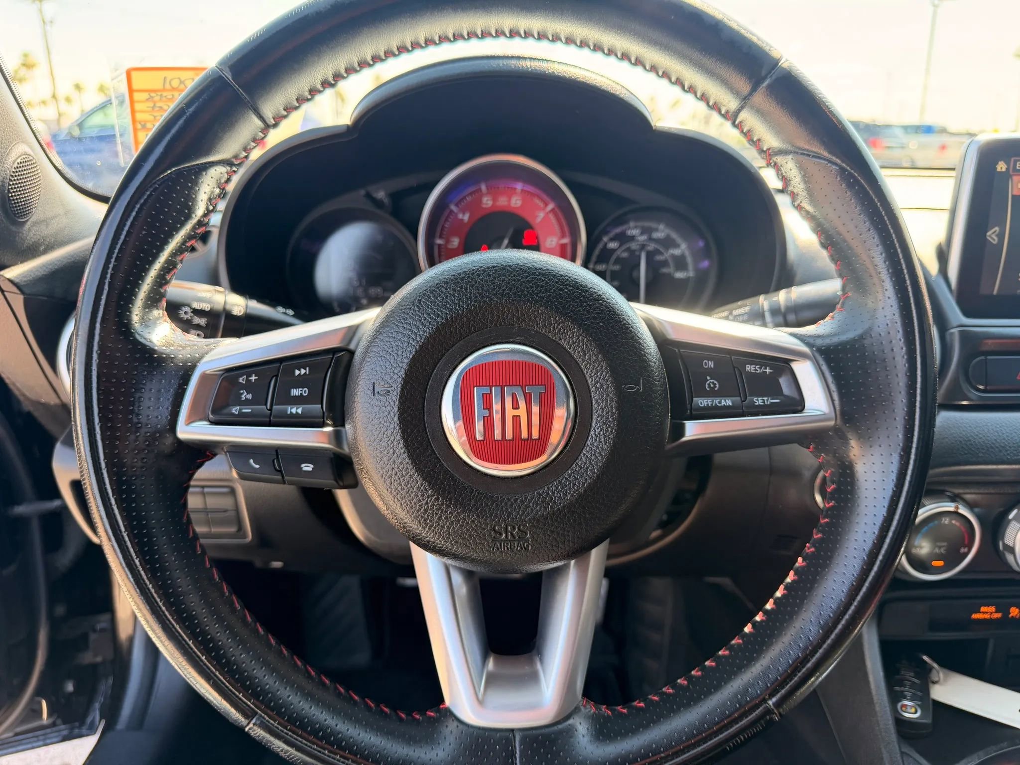 Used 2018 FIAT 124 Spider Abarth w/ Convenience Group RWD image 14