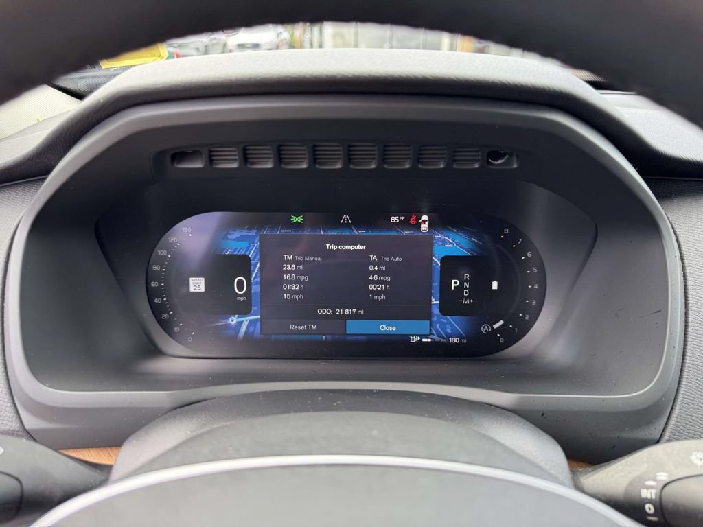 Certified 2025 Volvo XC90 B6 Plus w/ Protection Package Premier AWD/4WD image 23