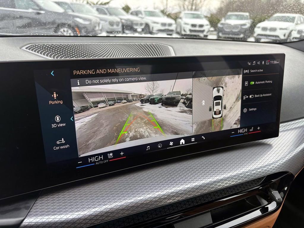 Used 2025 BMW 330i xDrive Sedan w/ Premium Package image 20