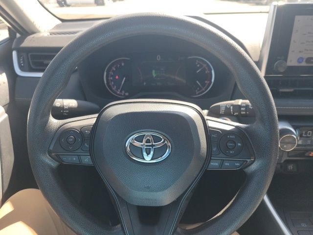 Used 2024 Toyota RAV4 XLE FWD image 12