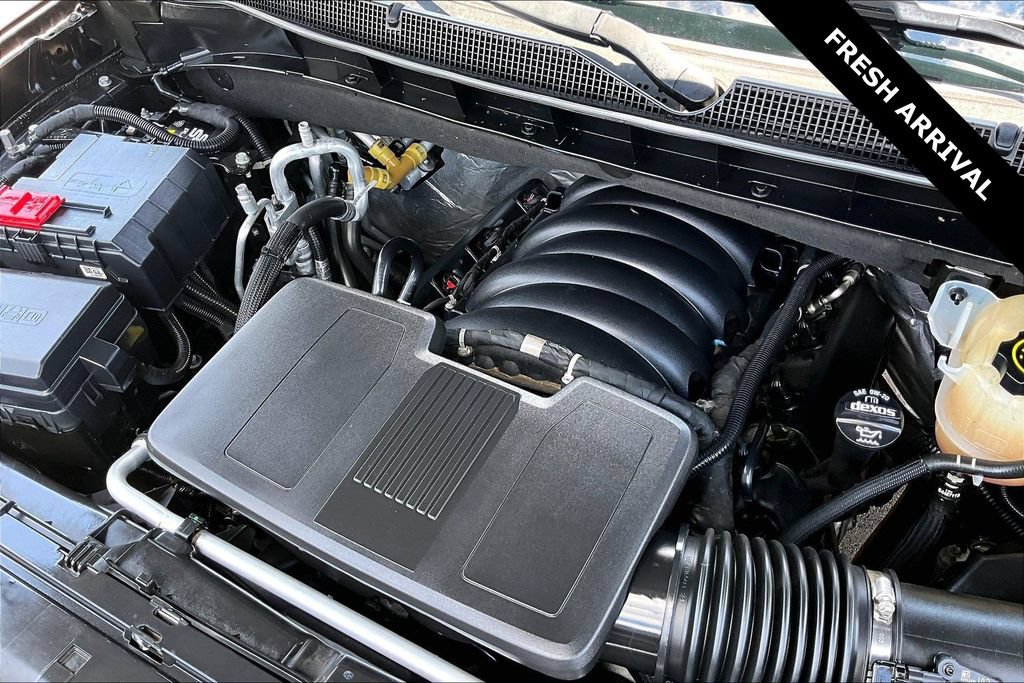 Used 2021 Chevrolet Suburban RST AWD/4WD image 30