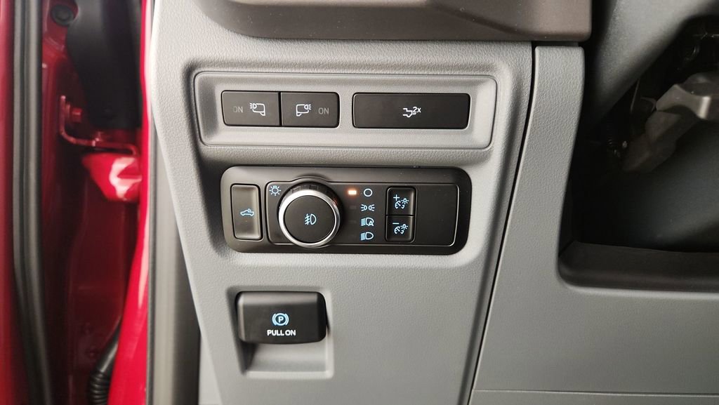 New 2024 Ford F150 XLT w/ Equipment Group 302A MID image 30