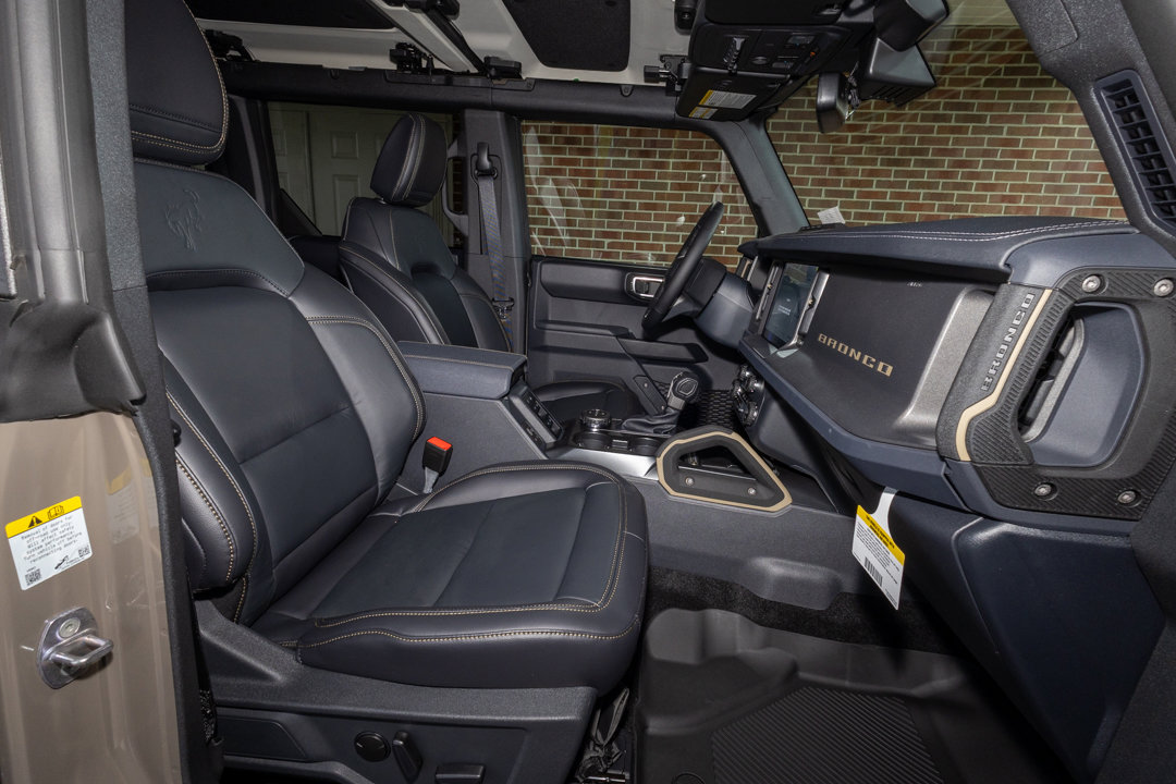 New 2025 Ford Bronco Badlands image 25