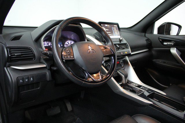 Used 2023 Mitsubishi Eclipse Cross SEL image 6