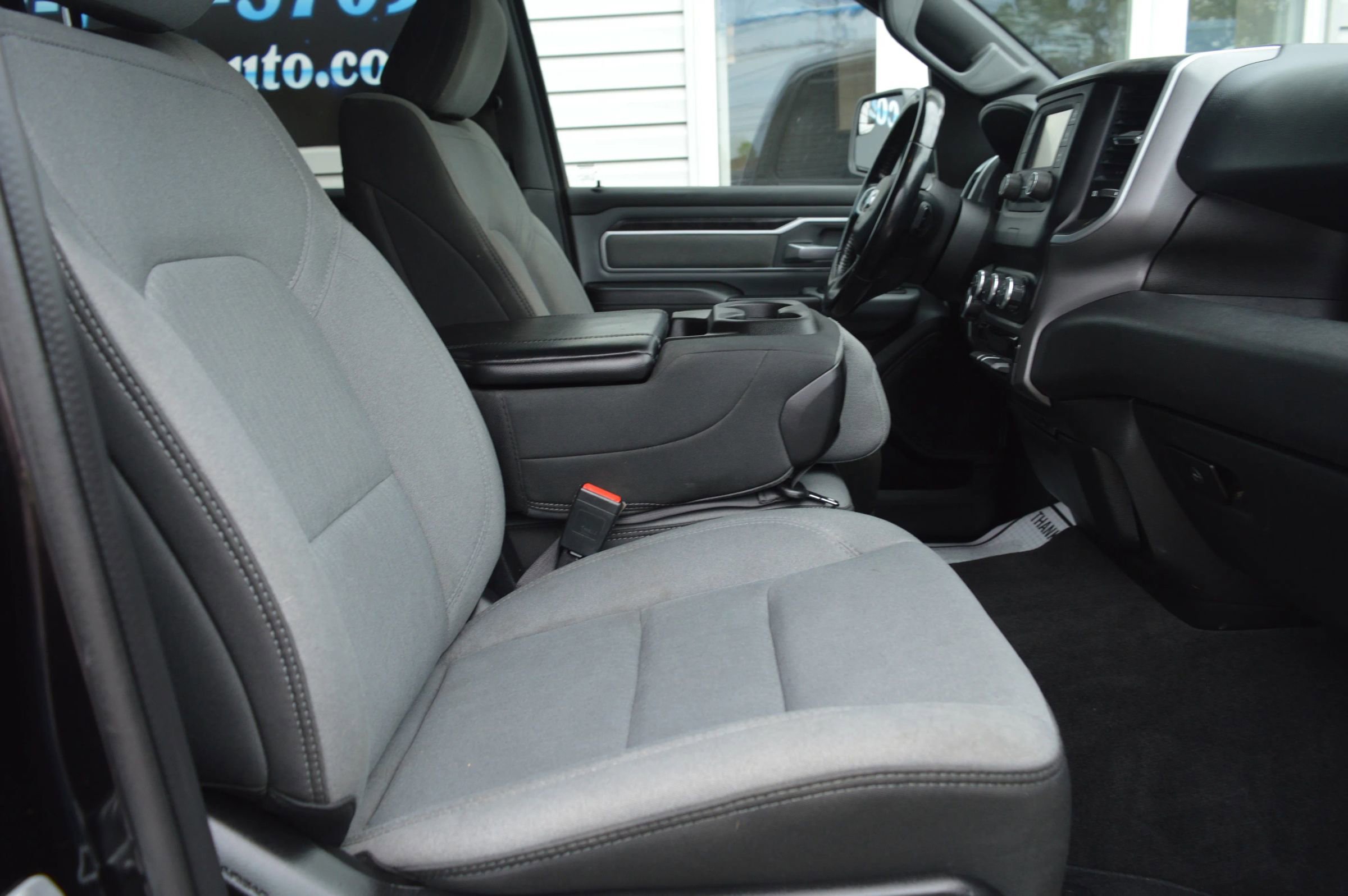 Used 2022 RAM 1500 Big Horn AWD/4WD image 20