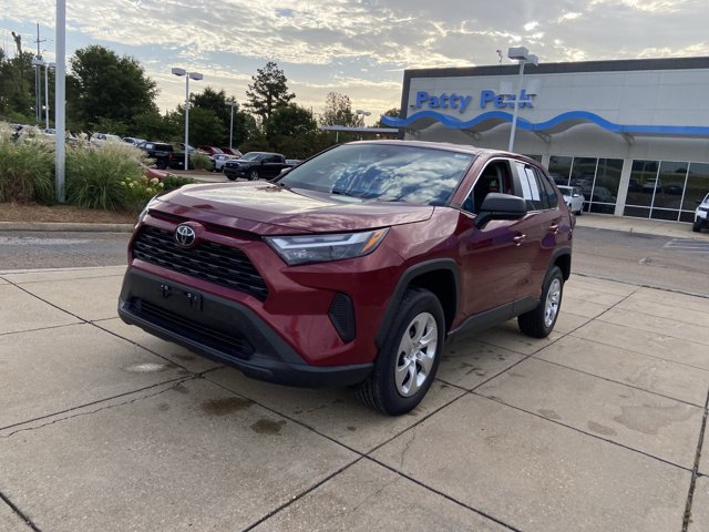 Used 2023 Toyota RAV4 LE AWD/4WD image 4