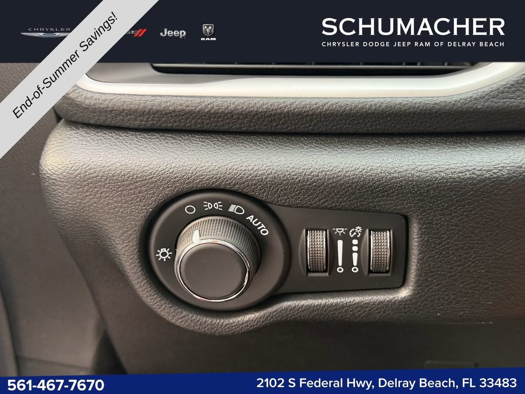 New 2027 Chrysler Pacifica Limited FWD image 22