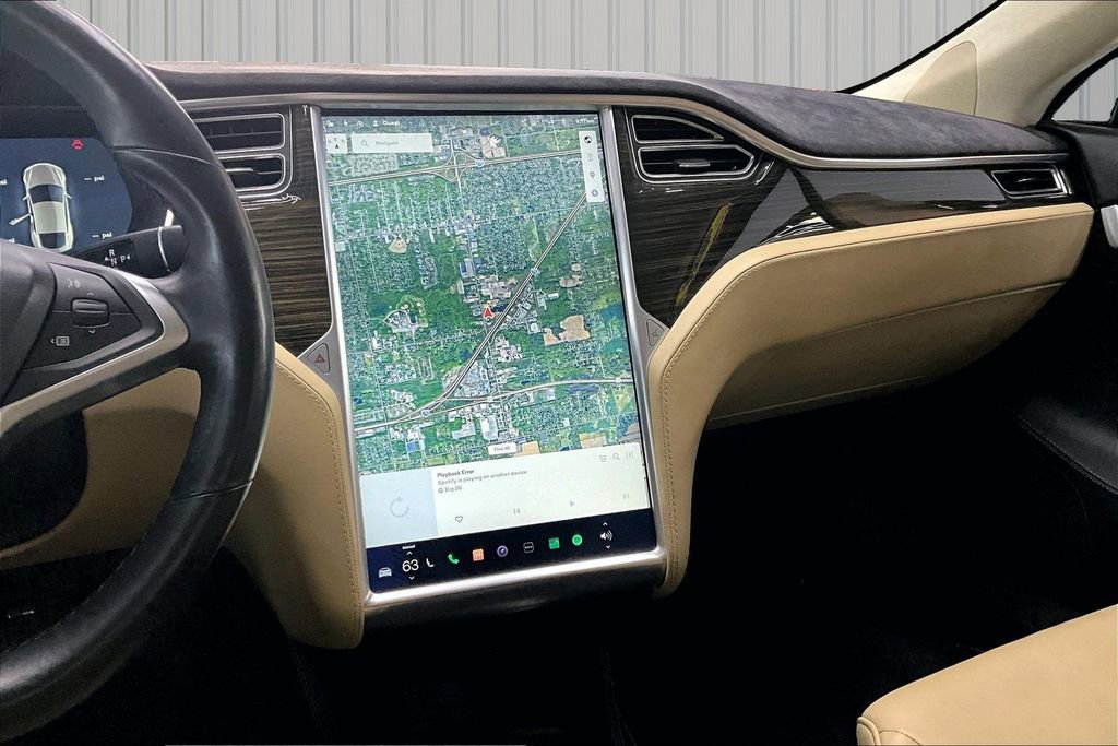 Used 2015 Tesla Model S 90D image 9