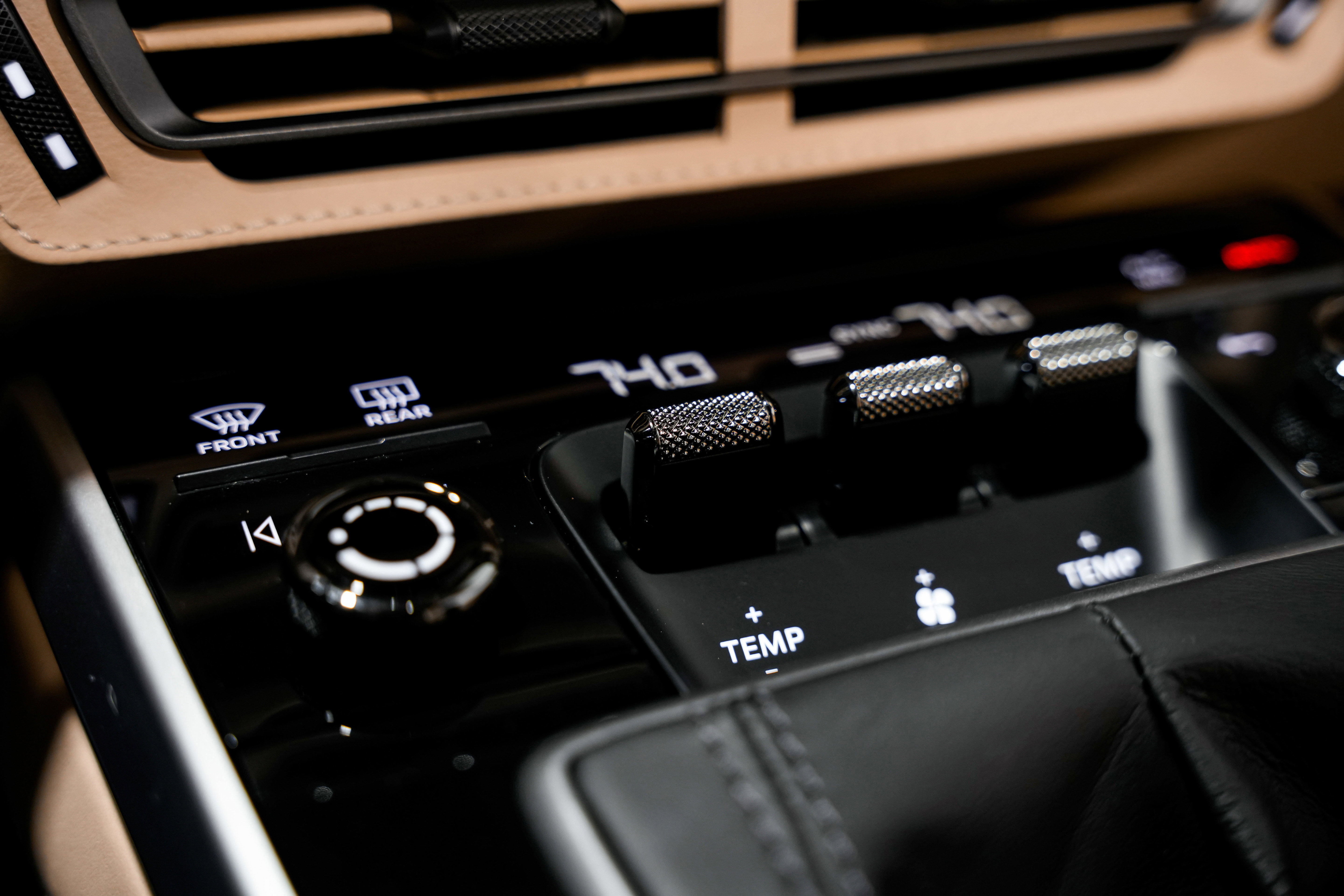 Used 2021 Porsche 911 Targa 4S Heritage Design image 18