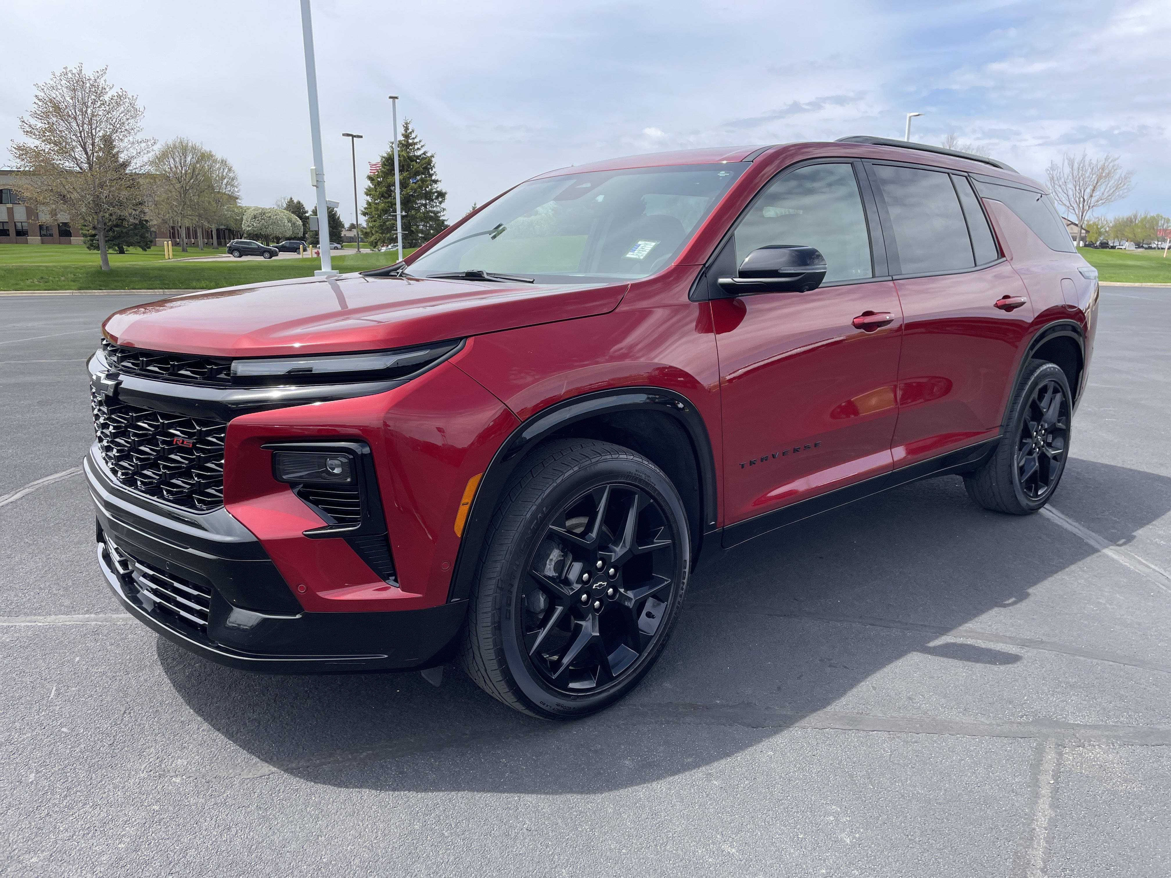 Used 2024 Chevrolet Traverse RS