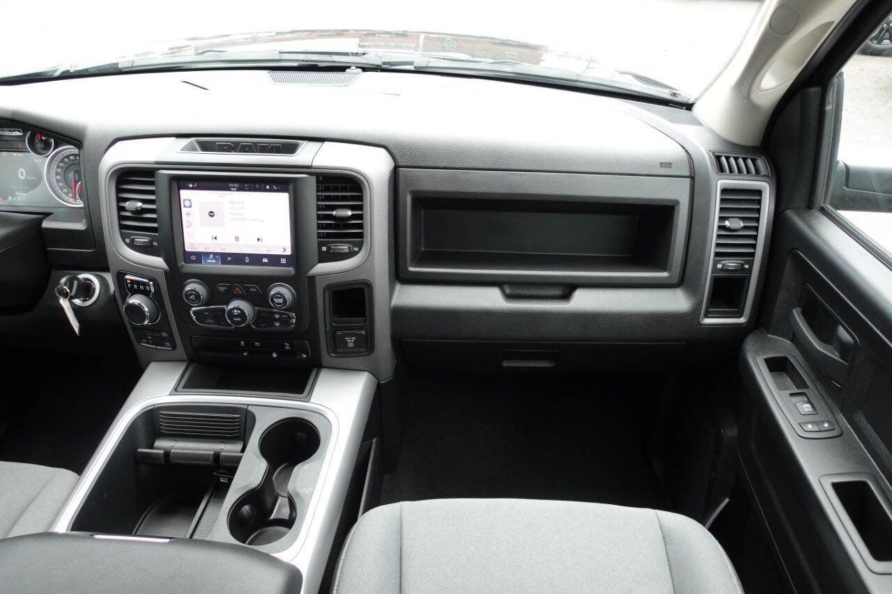 Used 2023 RAM 1500 Express w/ Wheel & Sound Group AWD/4WD image 40
