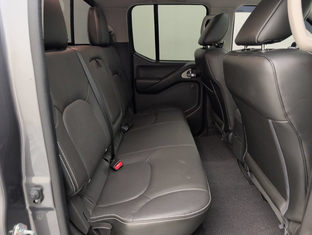 Used 2021 Nissan Frontier PRO-4X w/ Pro-4x Utility Package AWD/4WD image 17