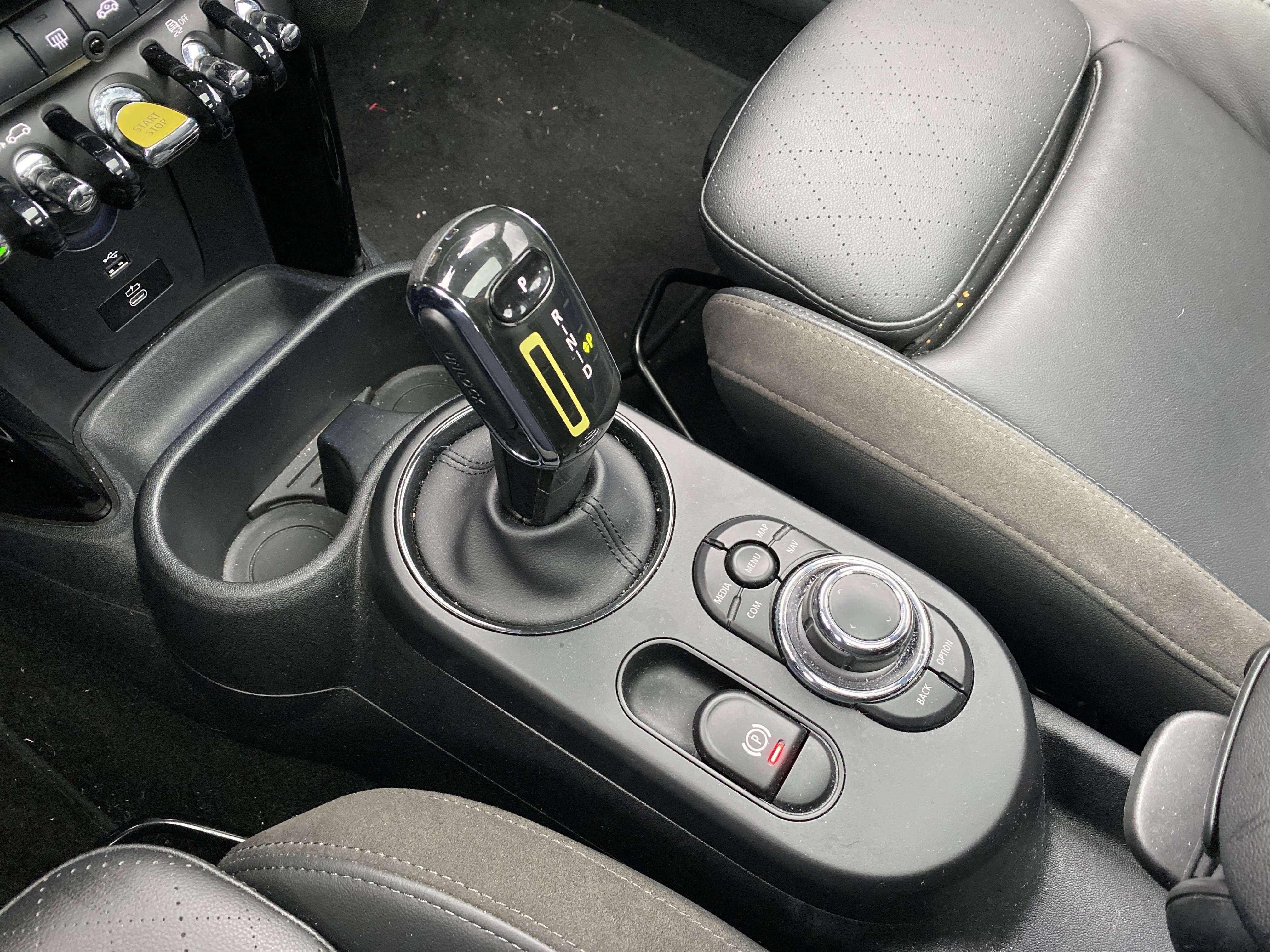 Certified 2024 MINI Cooper SE image 30