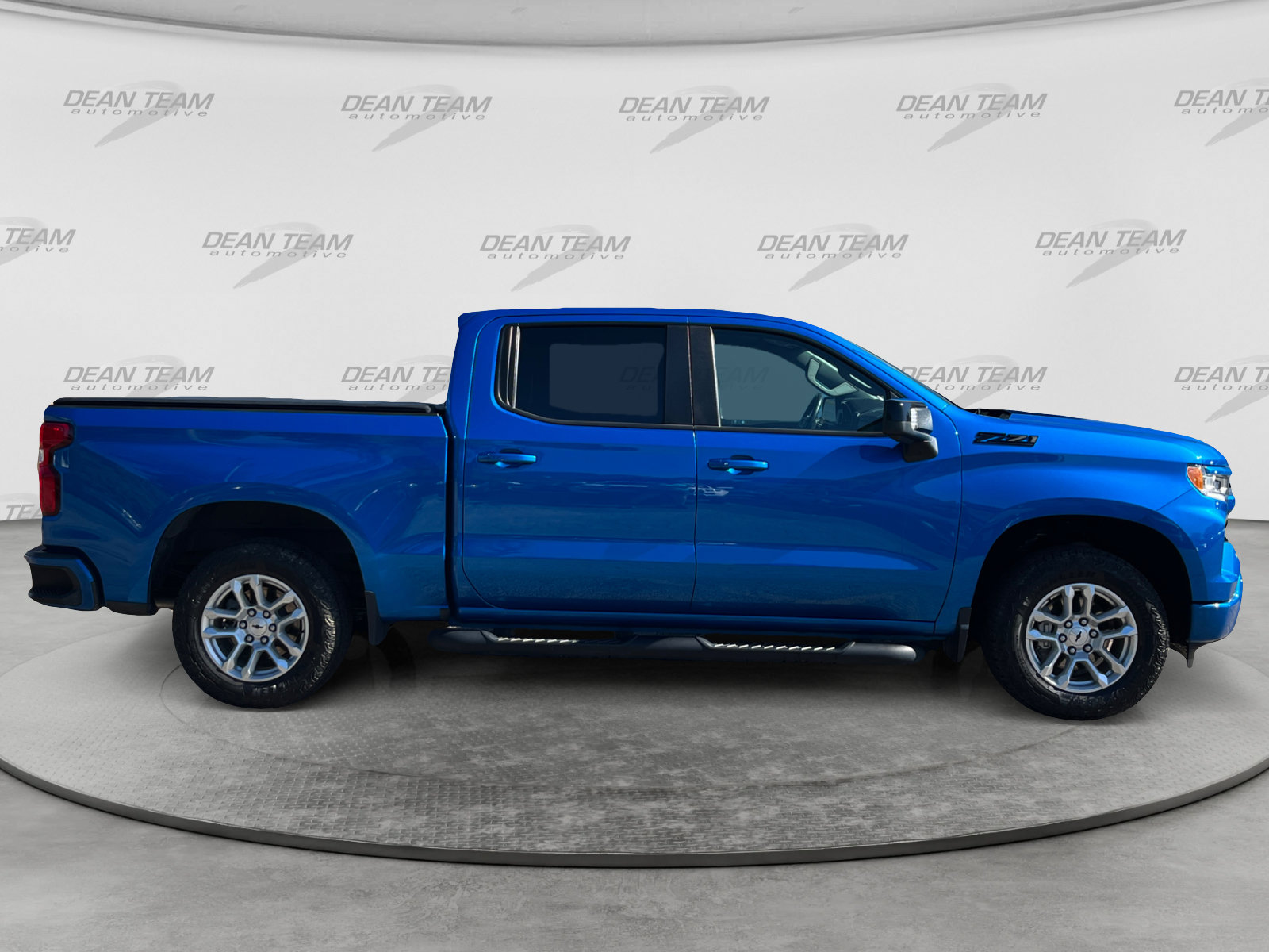Used 2023 Chevrolet Silverado 1500 RST w/ Convenience Package II AWD/4WD image 8
