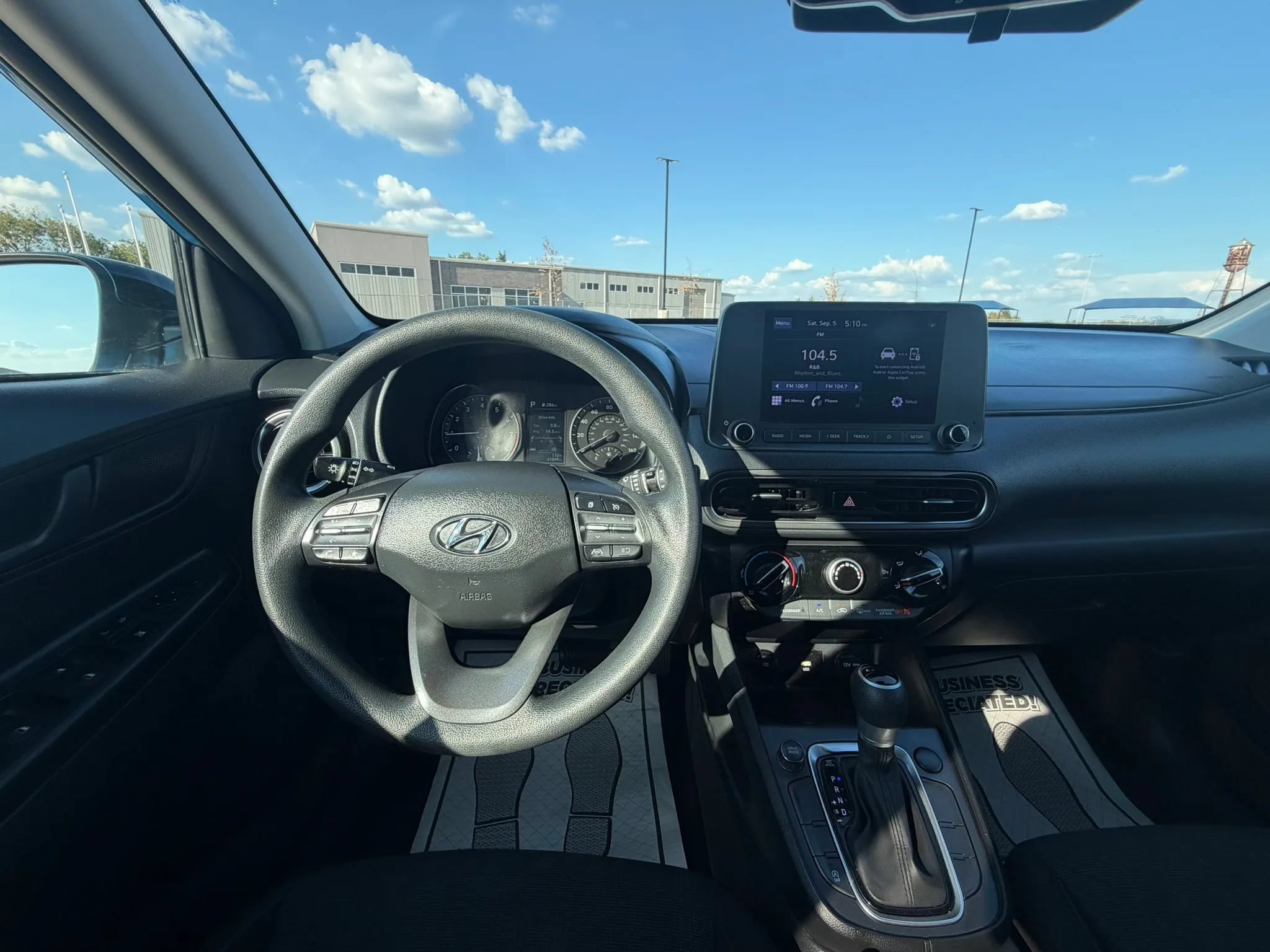 Used 2022 Hyundai Kona SEL w/ Cargo Package FWD image 25