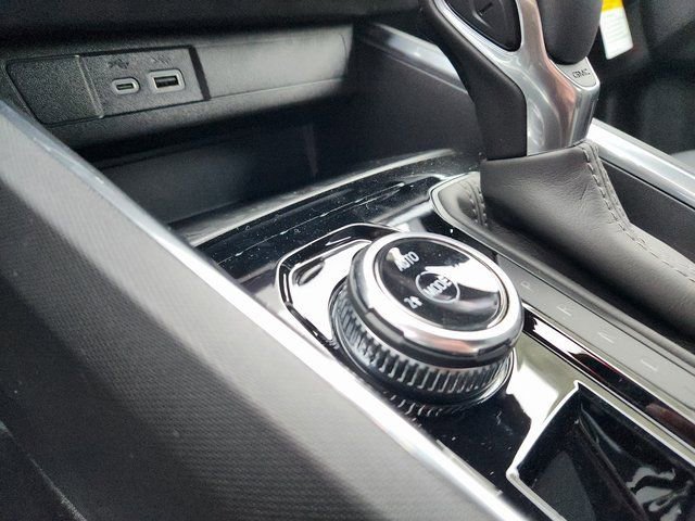 New 2026 GMC Canyon Elevation w/ Convenience Package image 17