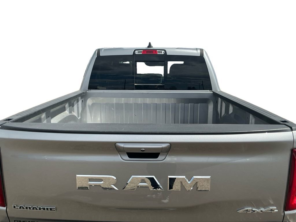 Used 2025 RAM 1500 Laramie image 24