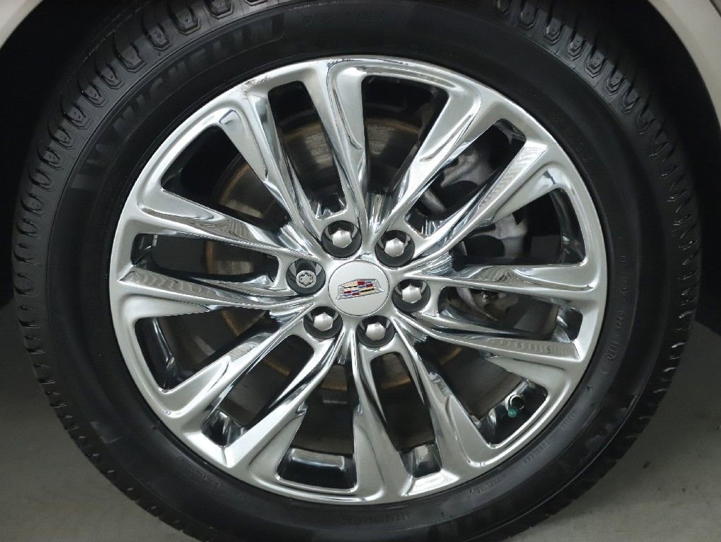 Used 2023 Cadillac XT6 Premium Luxury w/ Technology Package image 10