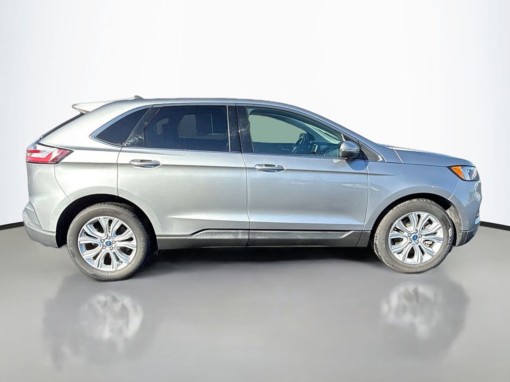 Used 2022 Ford Edge Titanium image 13