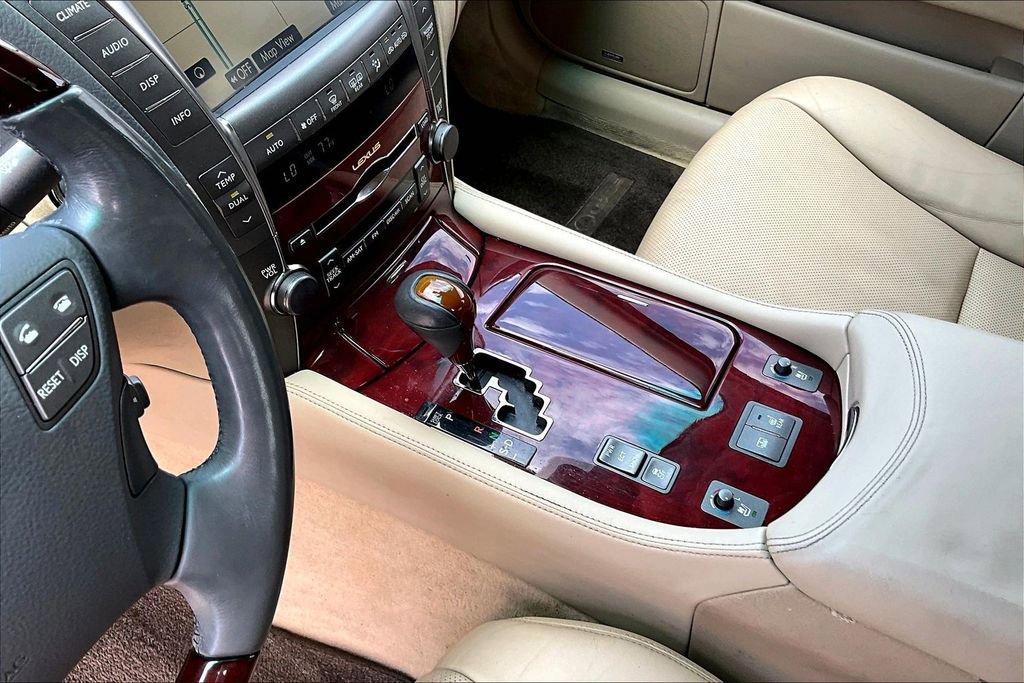 Used 2009 Lexus LS 460 RWD image 18