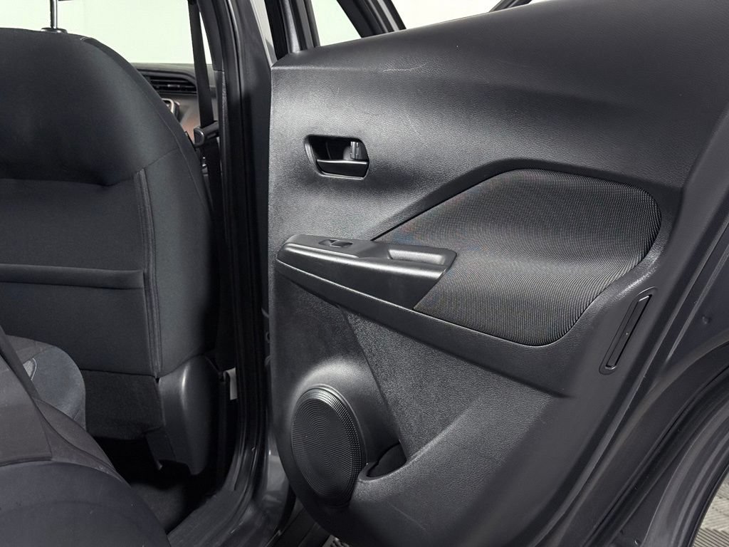 Certified 2020 Nissan Kicks S FWD image 27