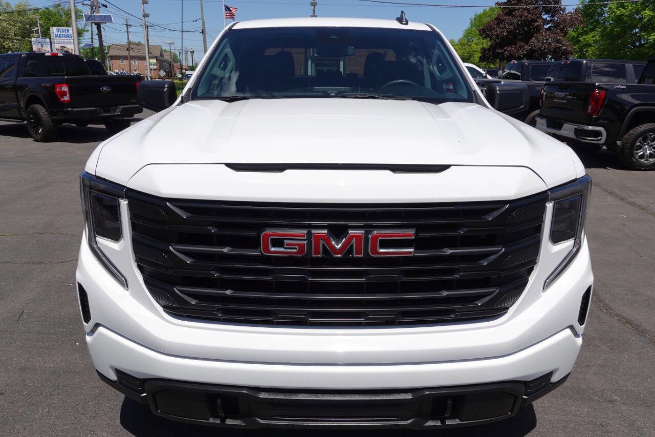 Used 2024 GMC Sierra 1500 Pro w/ Graphite Edition AWD/4WD image 7