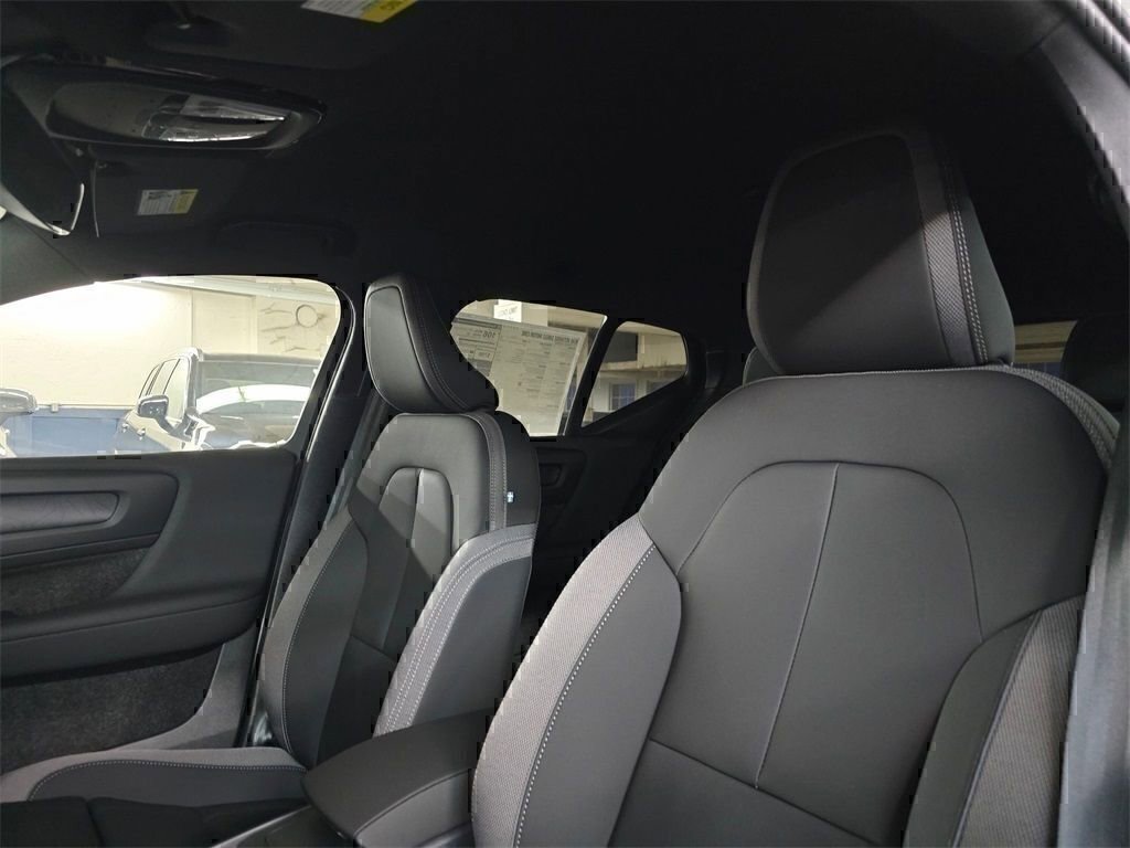 Certified 2024 Volvo XC40 Recharge Core w/ Protection Package Premier image 11