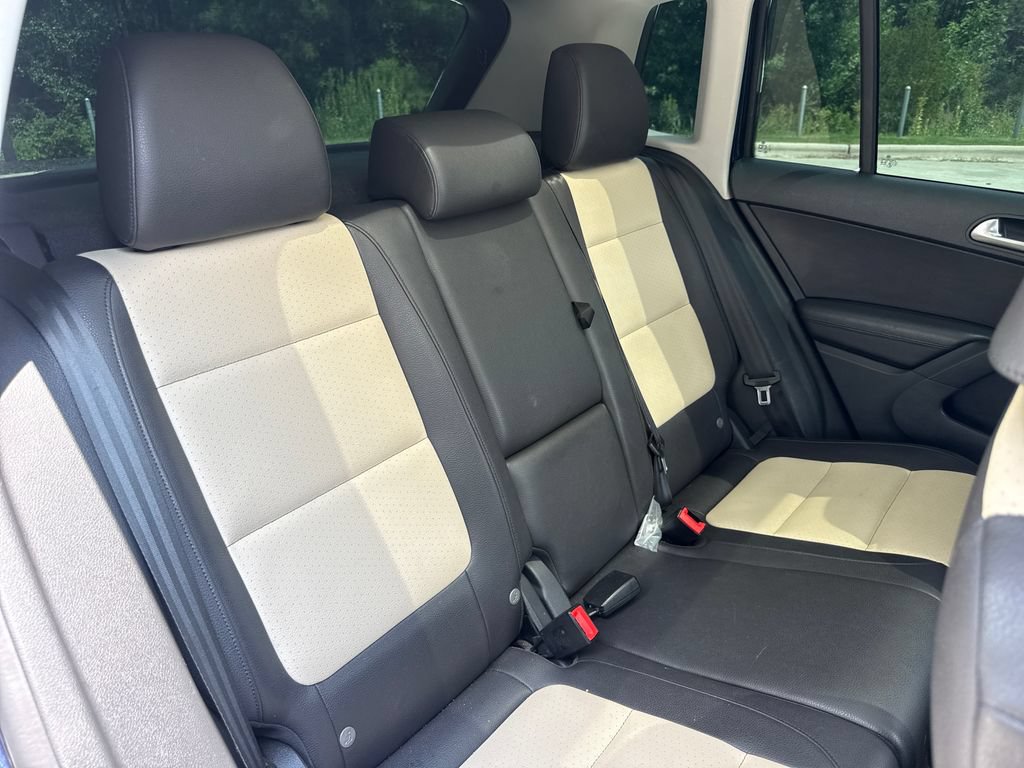 Used 2016 Volkswagen Tiguan SE AWD/4WD image 33