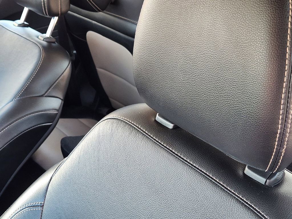 Used 2022 Ford Escape Titanium w/ Titanium Premium Package image 16