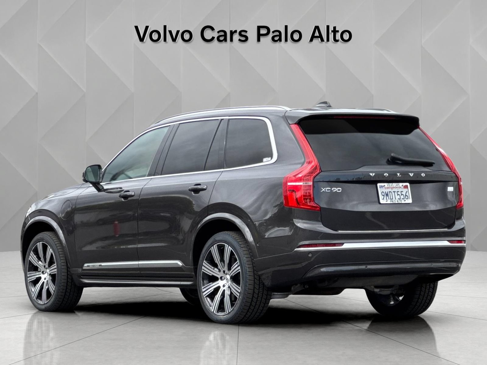 Certified 2024 Volvo XC90 T8 Ultimate AWD/4WD image 9
