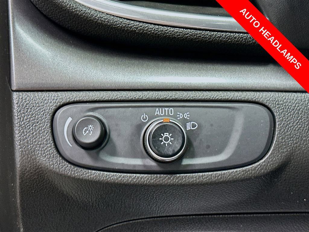 Used 2019 Buick Encore Preferred AWD/4WD image 11
