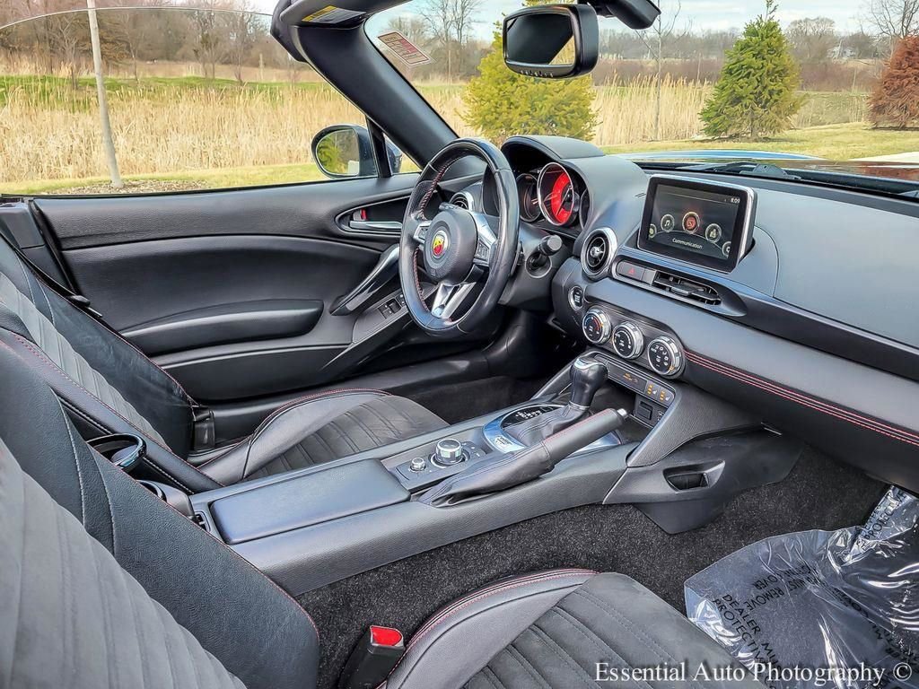 Used 2018 FIAT 124 Spider Abarth w/ Convenience Group image 25