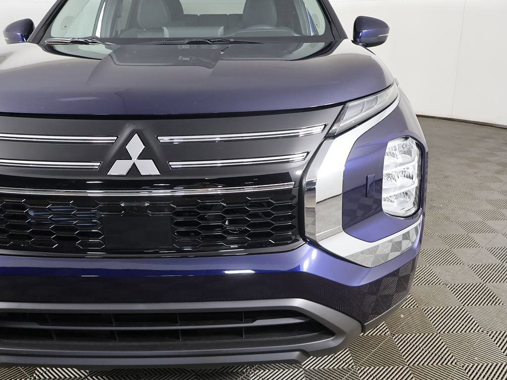 New 2026 Mitsubishi Outlander ES AWD/4WD image 14
