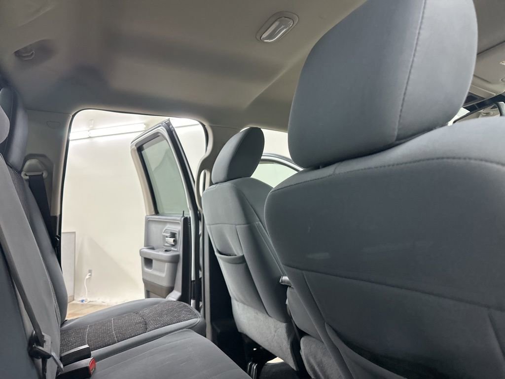 Used 2014 RAM 1500 Classic SLT image 21