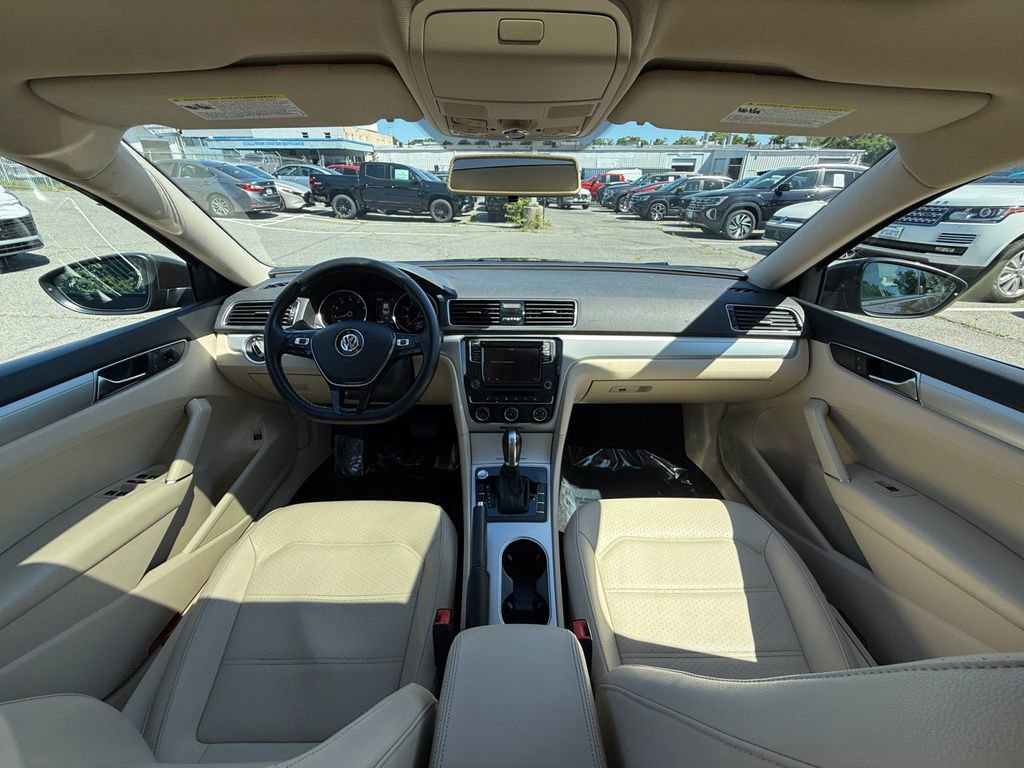 Used 2019 Volkswagen Passat 2.0T Wolfsburg FWD image 21