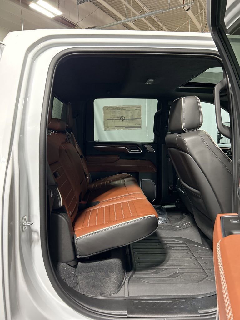 New 2025 GMC Sierra 2500 Denali Ultimate w/ Max Trailering Package image 13