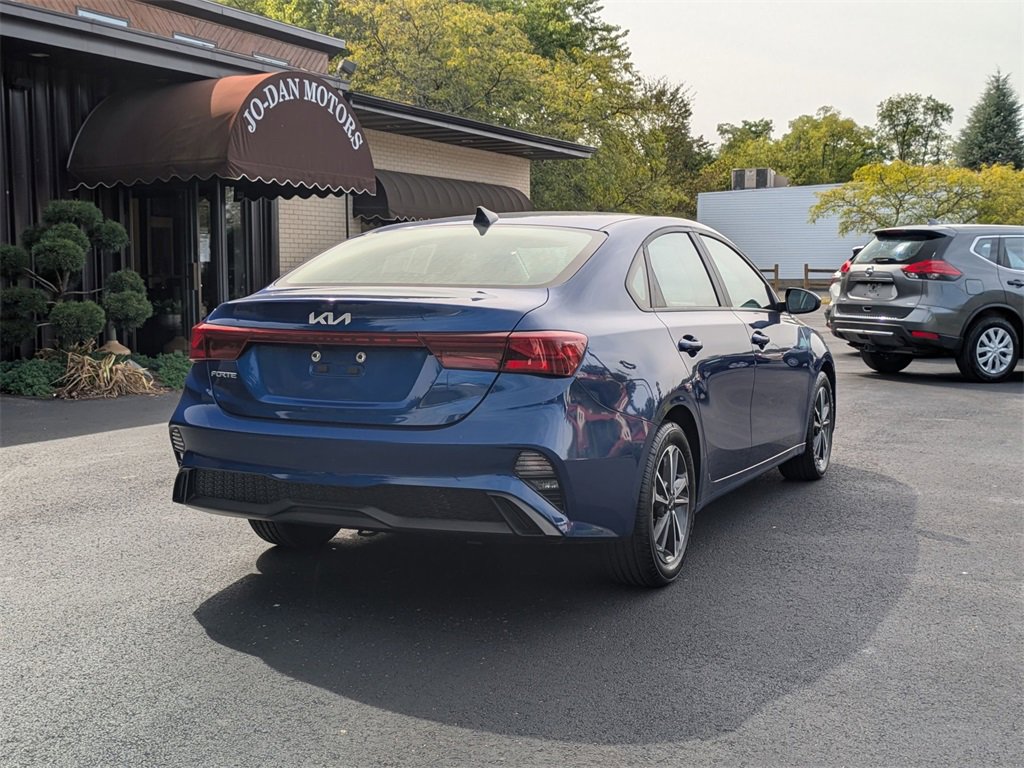 Used 2022 Kia Forte LXS image 4