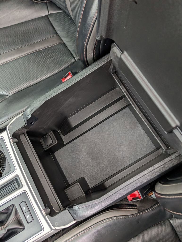 Used 2019 Ford F150 Platinum w/ Equipment Group 701A Luxury image 37