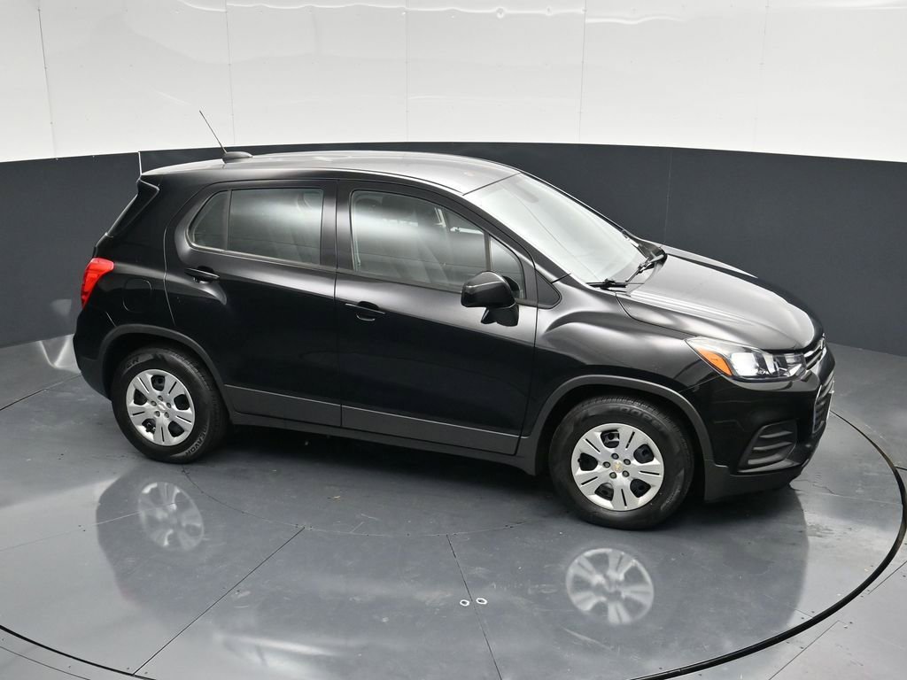 Used 2018 Chevrolet Trax LS FWD image 45
