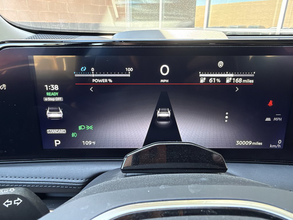 Used 2023 Nissan Ariya FWD image 17