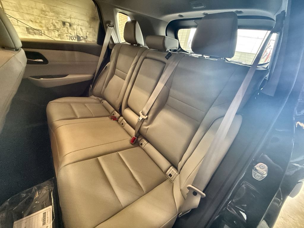 New 2026 Nissan Rogue Dark Armor AWD/4WD image 25